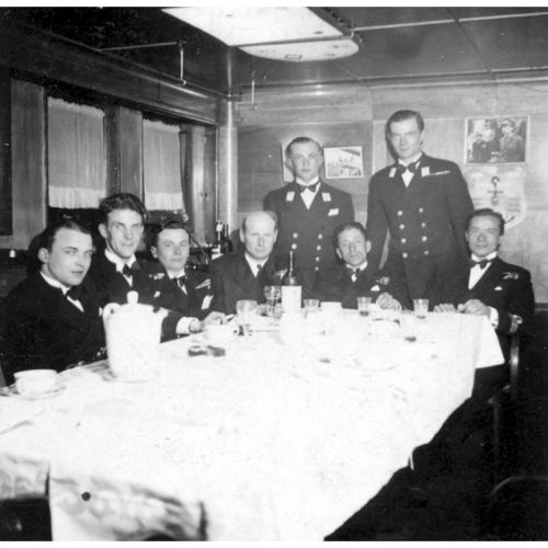 A bord du Breydel lors d'un anniversaire en mai 1948